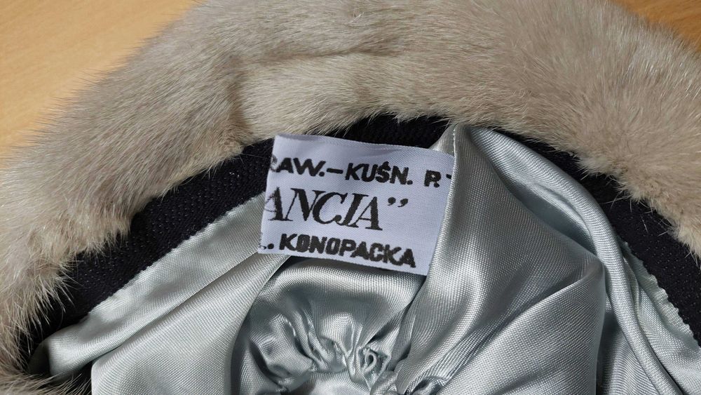 Czapka z futra norki PRL