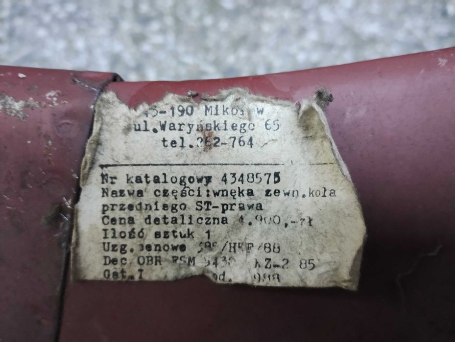 Nadkole zewnętrzne przód prawe Fiat 126p oryginał PRL stary typ wąskie