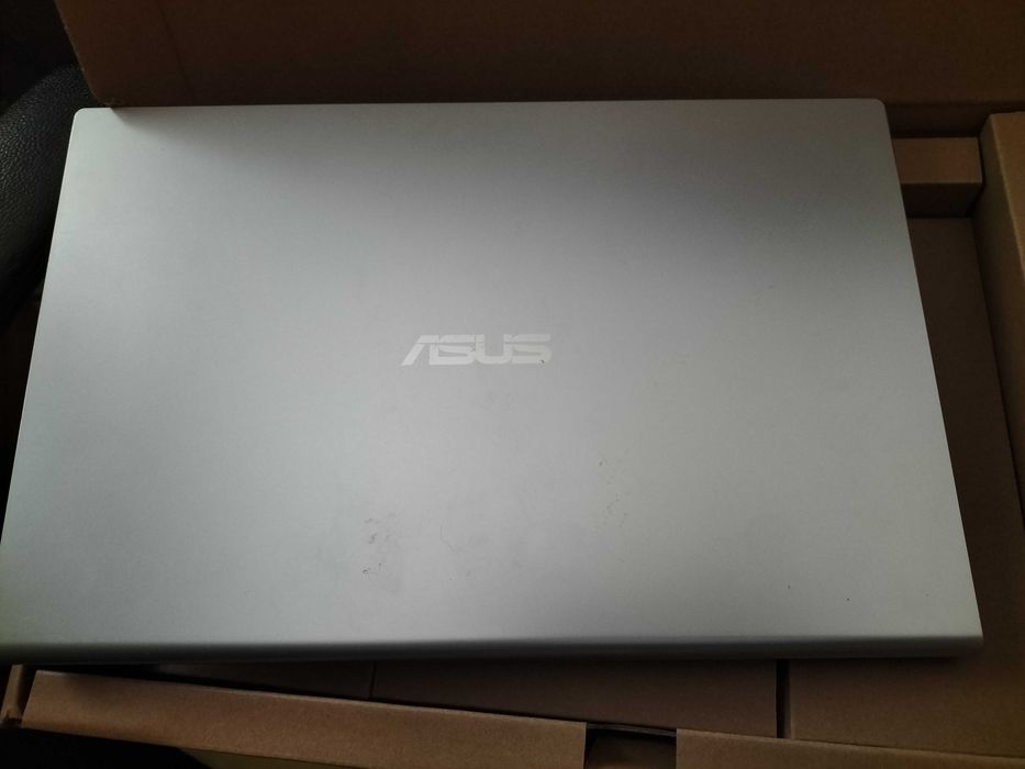 Portátil ASUS F515-EA (como novo)