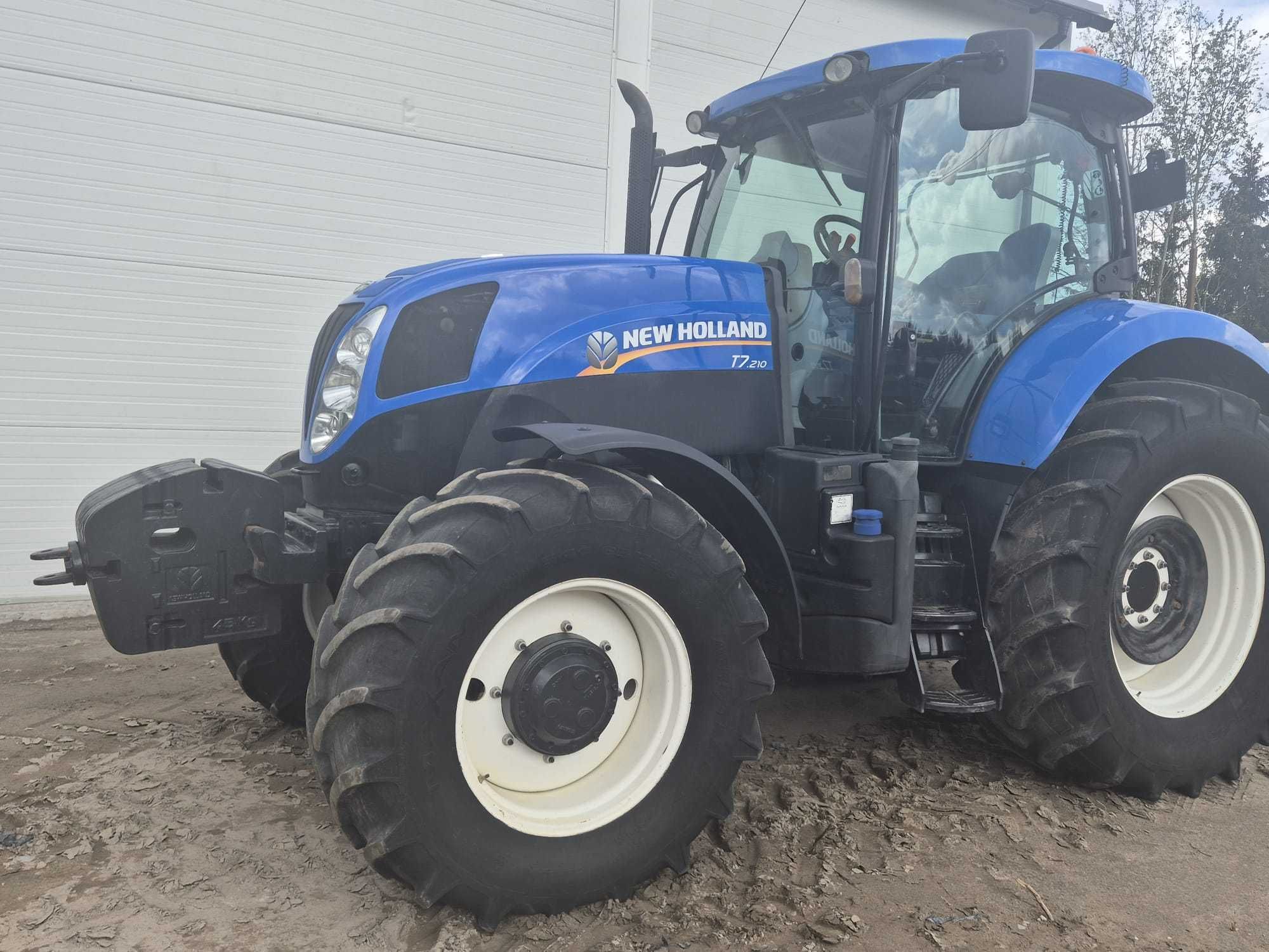 New Holland T7.210