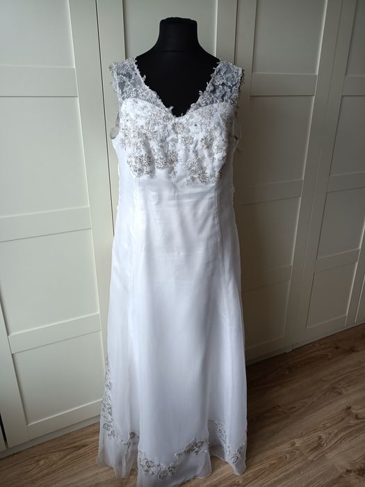 Suknia ślubna plus size maxi halka bolerko welon