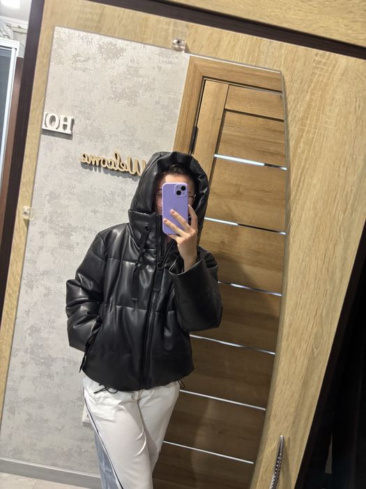 Зимова куртка з екошкіри