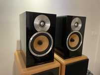 Kolumny podstawowe Monitory Bowers & Wilkins CM5 Piano Black