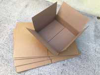 Caixas Novas de Cartão Dimensões: 40x40x11cm e 30x30x15cm