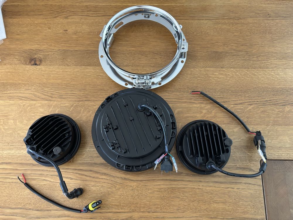 Lampa Led 7'' mocowanie plus Lithbary 4,5 Harley, Yamaha, Honda Suzuki