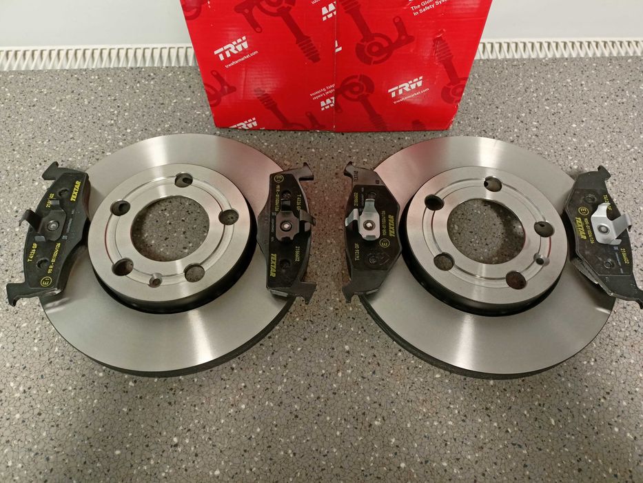 Skoda Fabia 1/2,Polo 02- Tarcze hamulcowe przód 239mm+klocki kpl.>