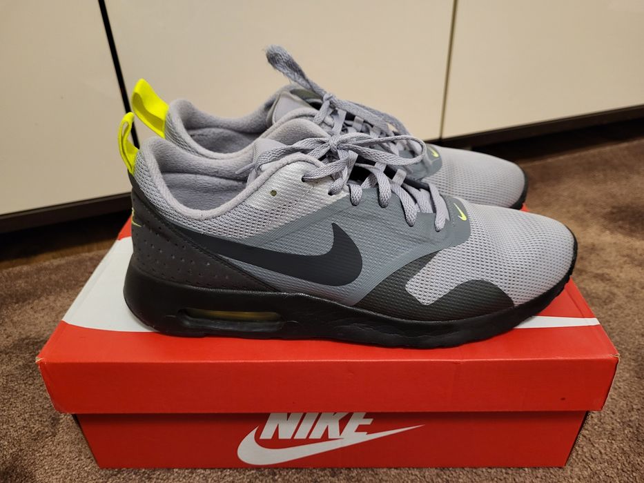 Buty męskie Nike Air Max Tavas 42,5