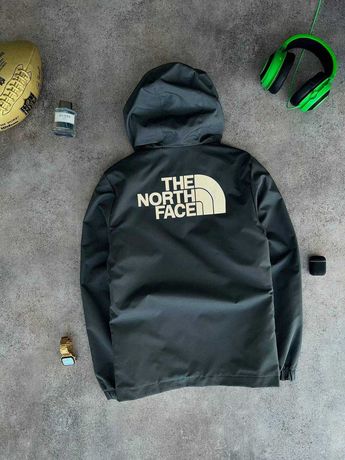 Сіра вітрівка The North Face куртка весняна чоловіча ТНФ Waterproof