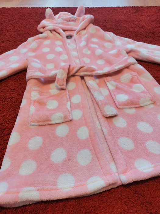 Szlafrok dziewczęcy 122/ 128 bdb/ jak nowy
