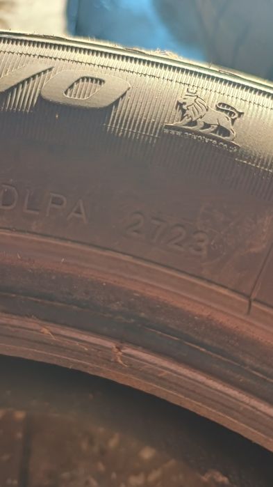 Резина, шини 185/60r15.