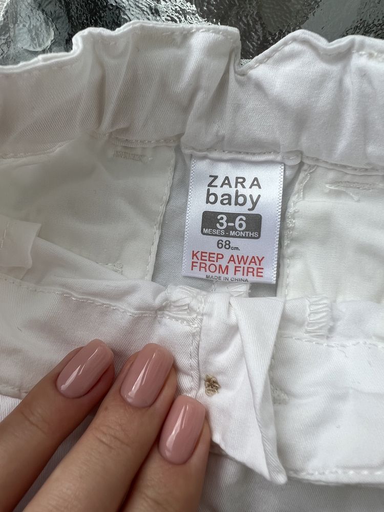 Штани бренду zara baby на новонароджену дівчинку