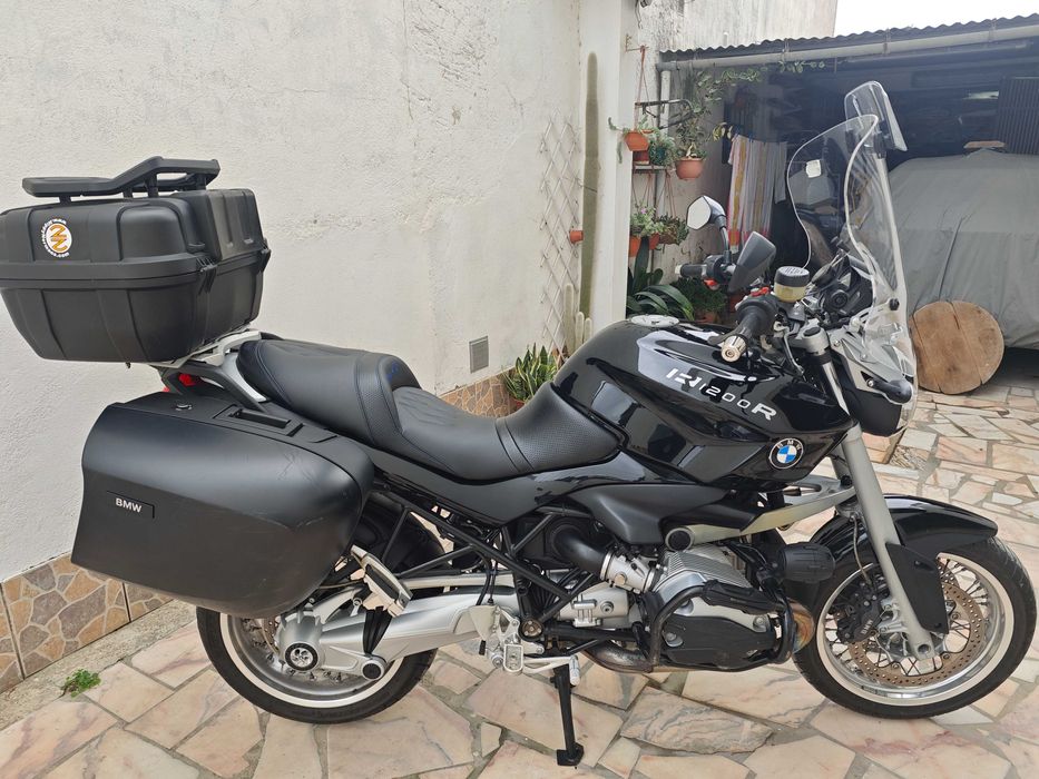 BMW R 1200 R com alguns extras