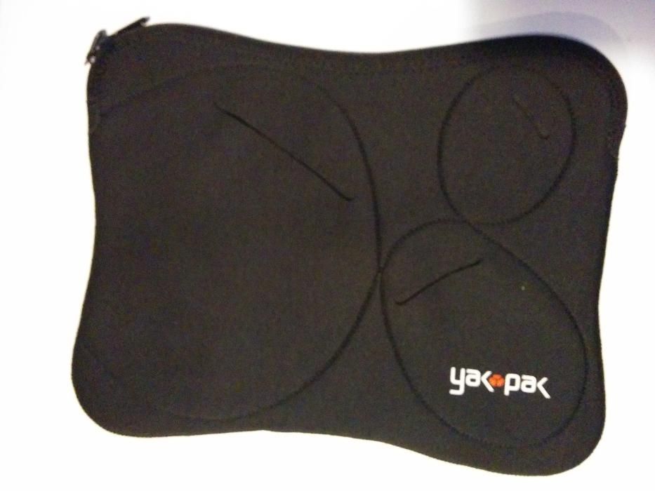 YAK PAK pokrowiec na laptopa 17" z USA