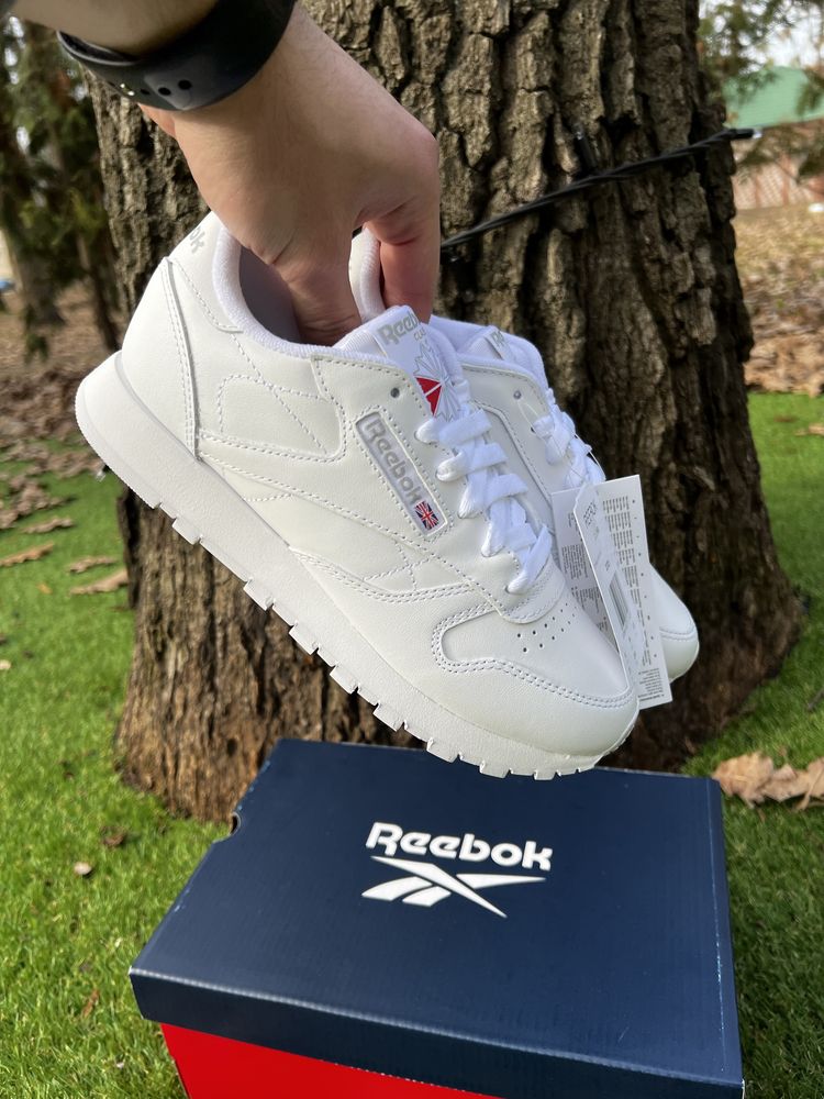 Кросівки жіночі  Reebok Classic Leather GZ6097