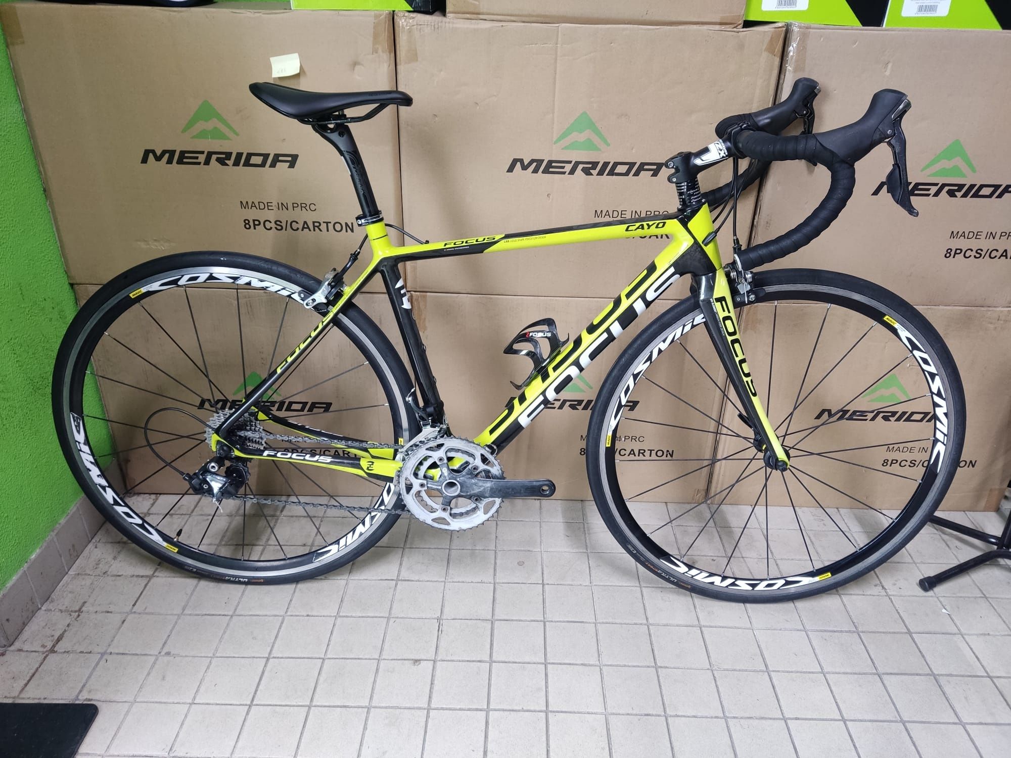 Focus de carbono ultegra 11v com cosmic