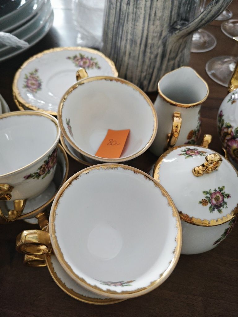 Conjunto de chá antigo