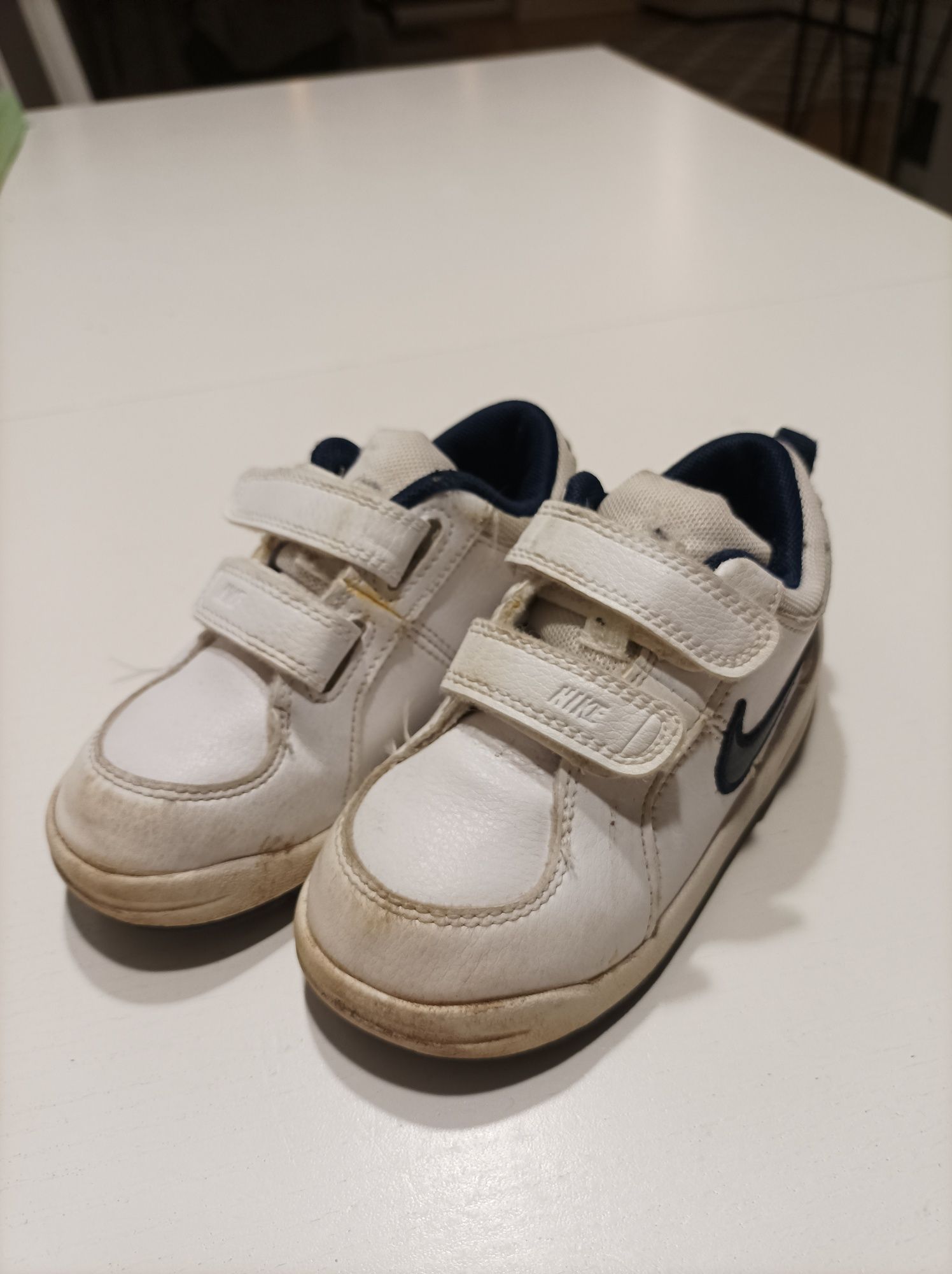 Buty dziecięce Nike r.25