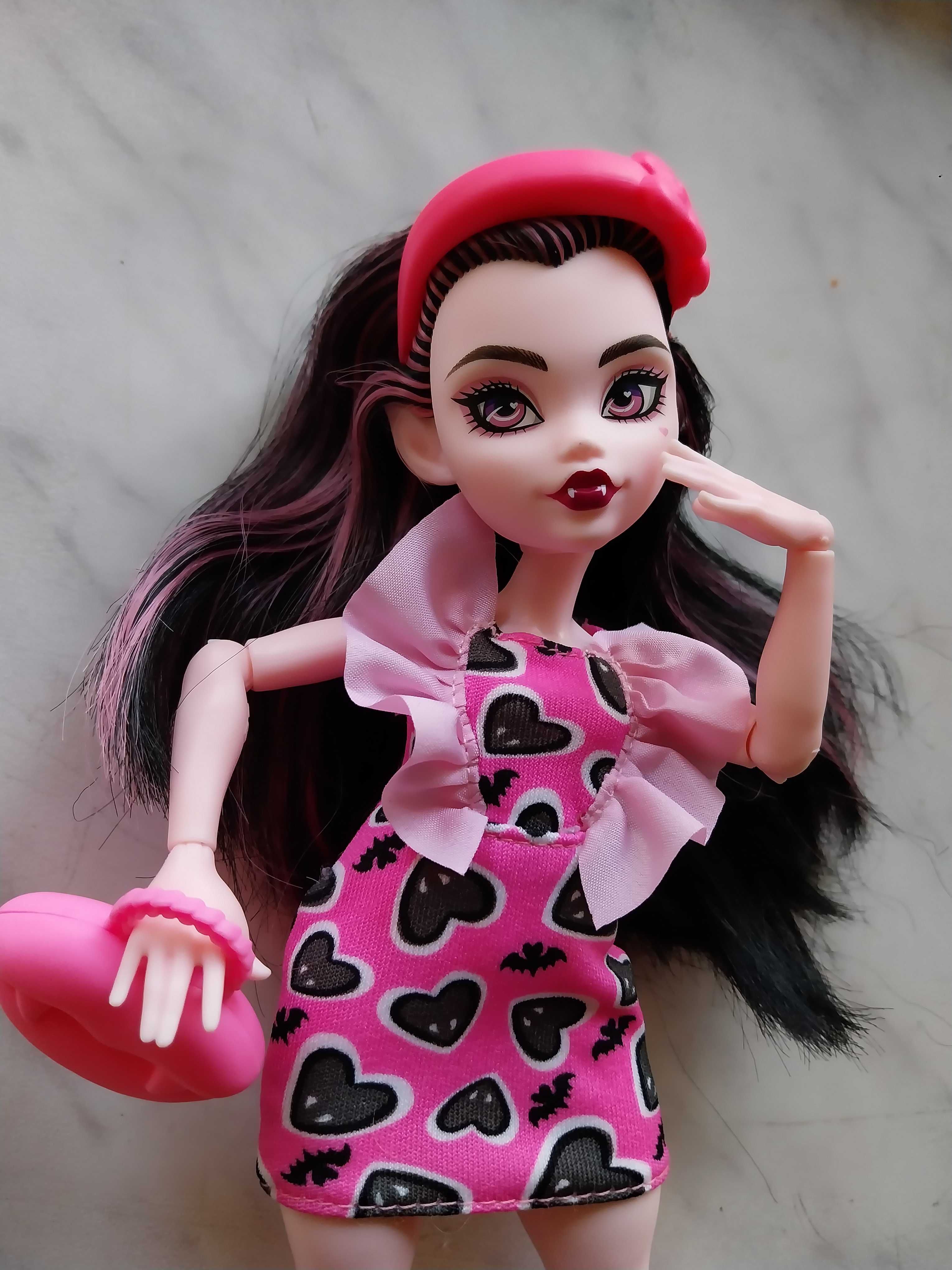 lalka monster high draculaura