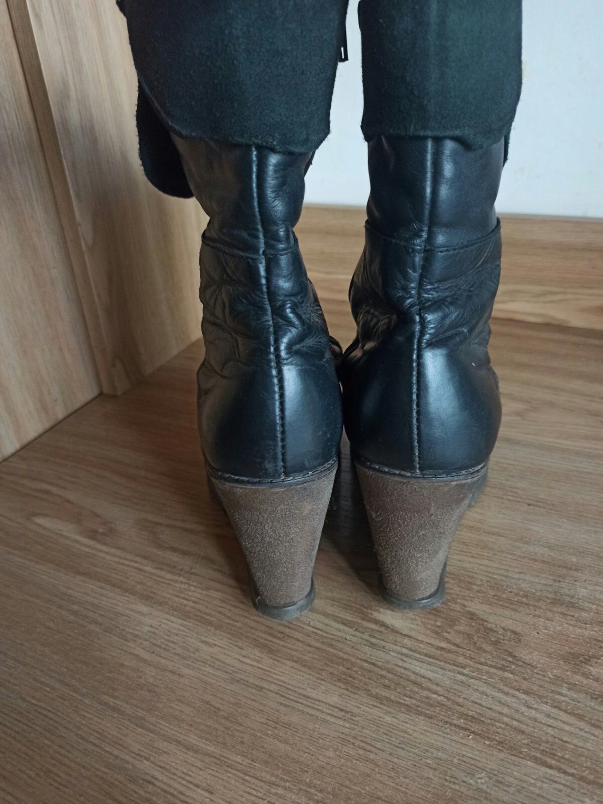 Зимние кожаные ботинки сапоги