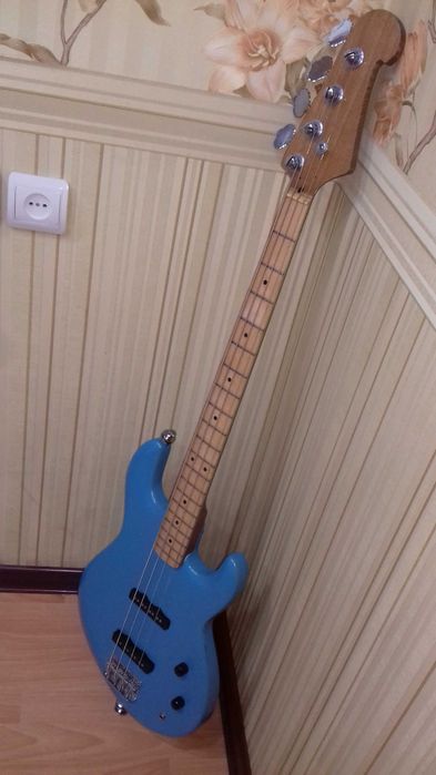 Бас гітара Jazz bass