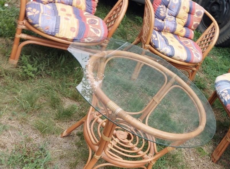 Садові меблі з ротангу