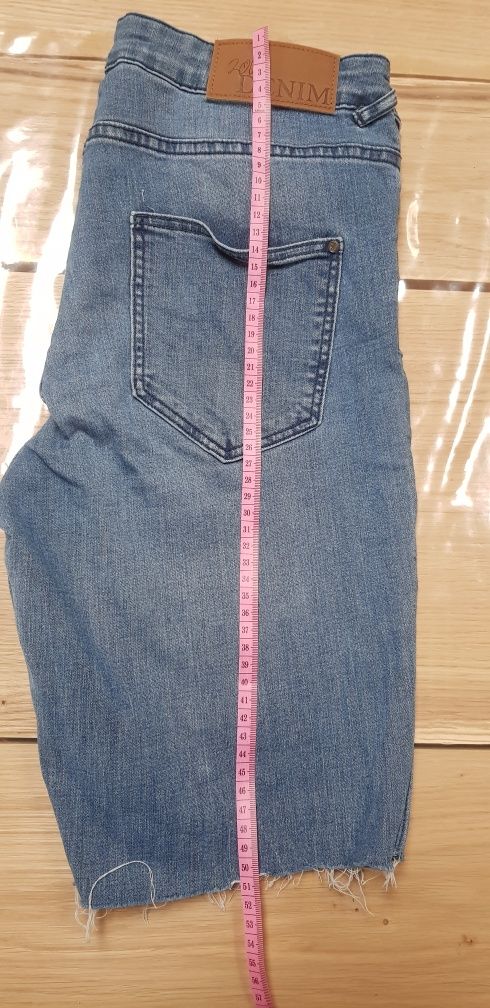 Spodnie dżinsy jeansy krótkie haft