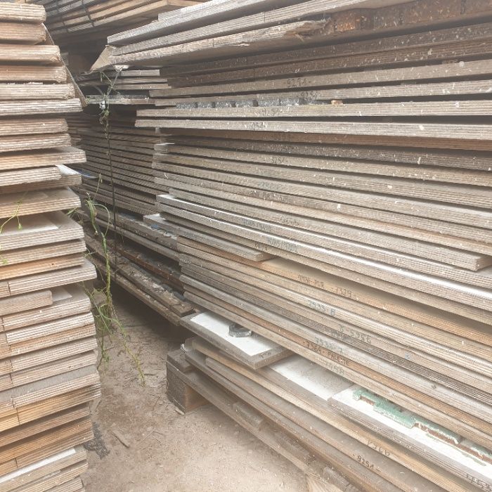 Sklejka szalunkowa / płyty szalunkowe używane/szalunki / Peri /Doka