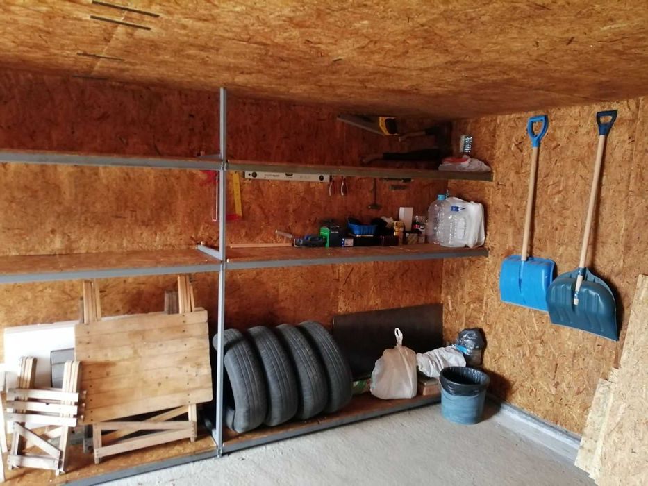 Продам гараж в с Нові-Петрівці