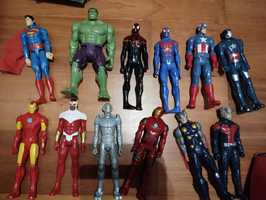 12 figuras Marvel