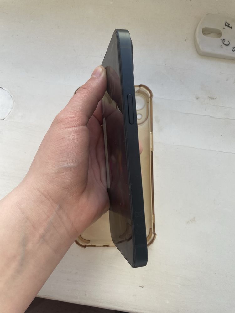 Продам Iphone 13 на 128