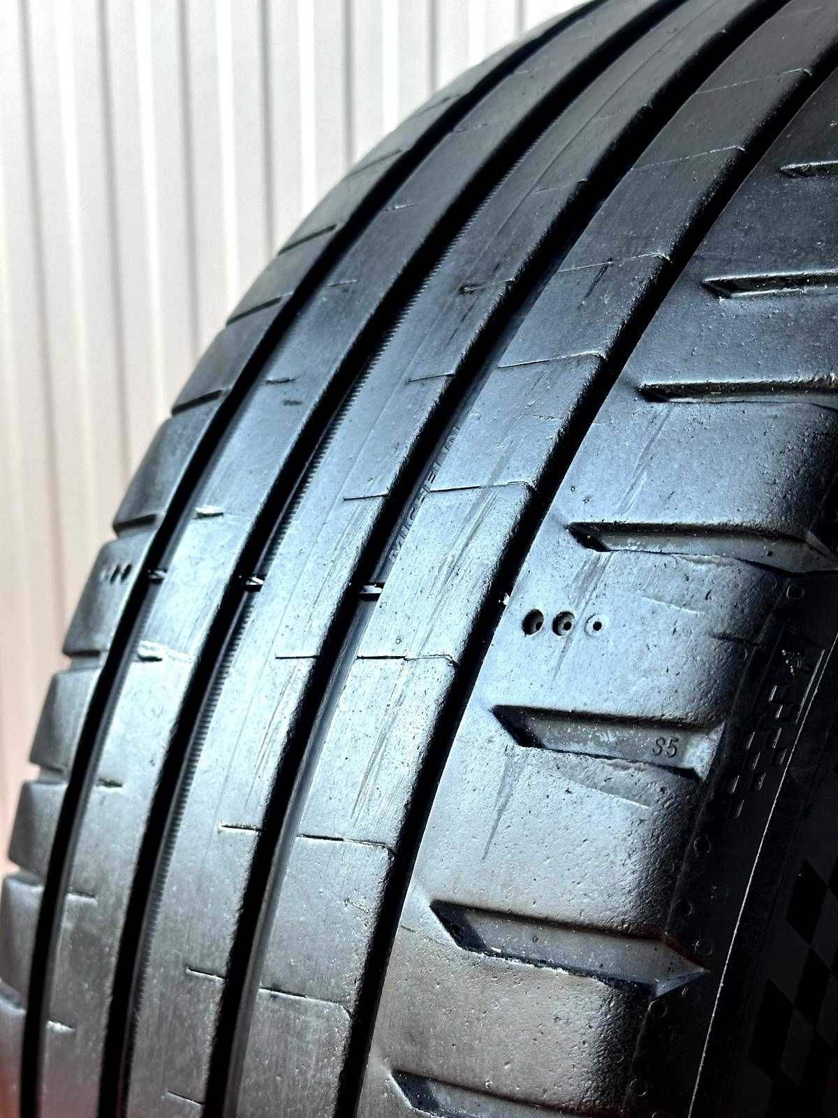 Pneus Michelin Pilot Sport 5 - 235/40/19 - Como NOVOS