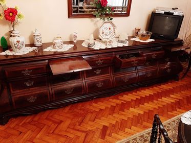 Movel de sala antiga com Cristaleira conjunto
