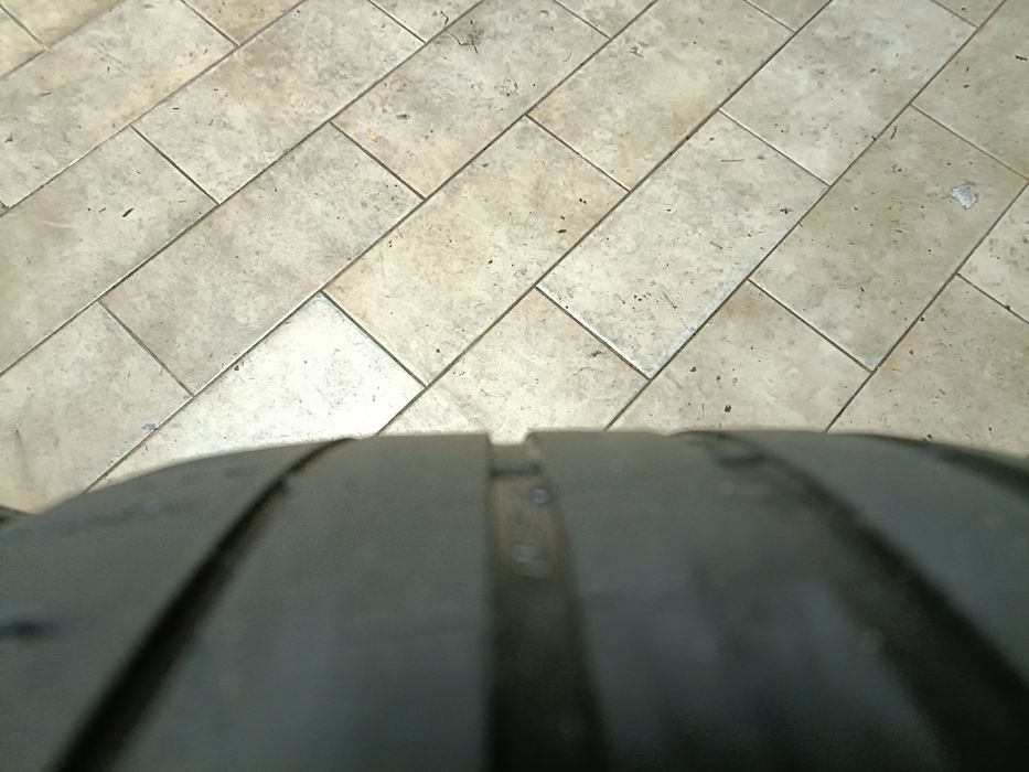 Pneus Michelin  225/40/18