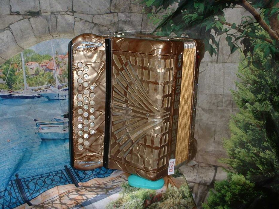 Concertina Avenda R, .832