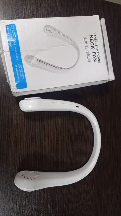 Портативный вентилятор на шею