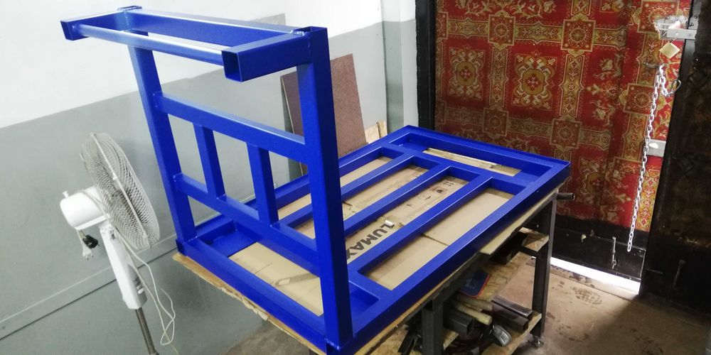 Wózek transportowy magazynowy platformowy 125x80 cm /  700 kg