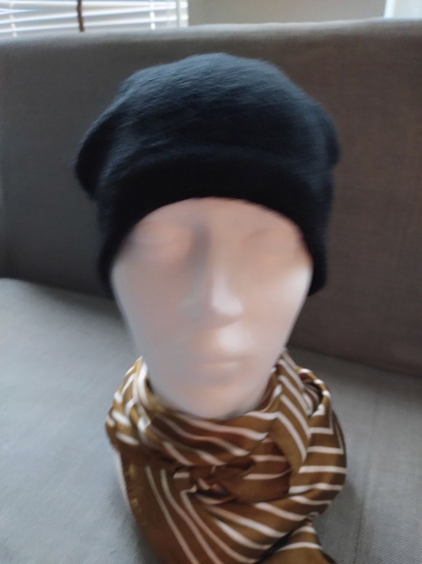 Nowa damska czapka zimowa Lavaii rozmiar uniwersalny kolor czarny