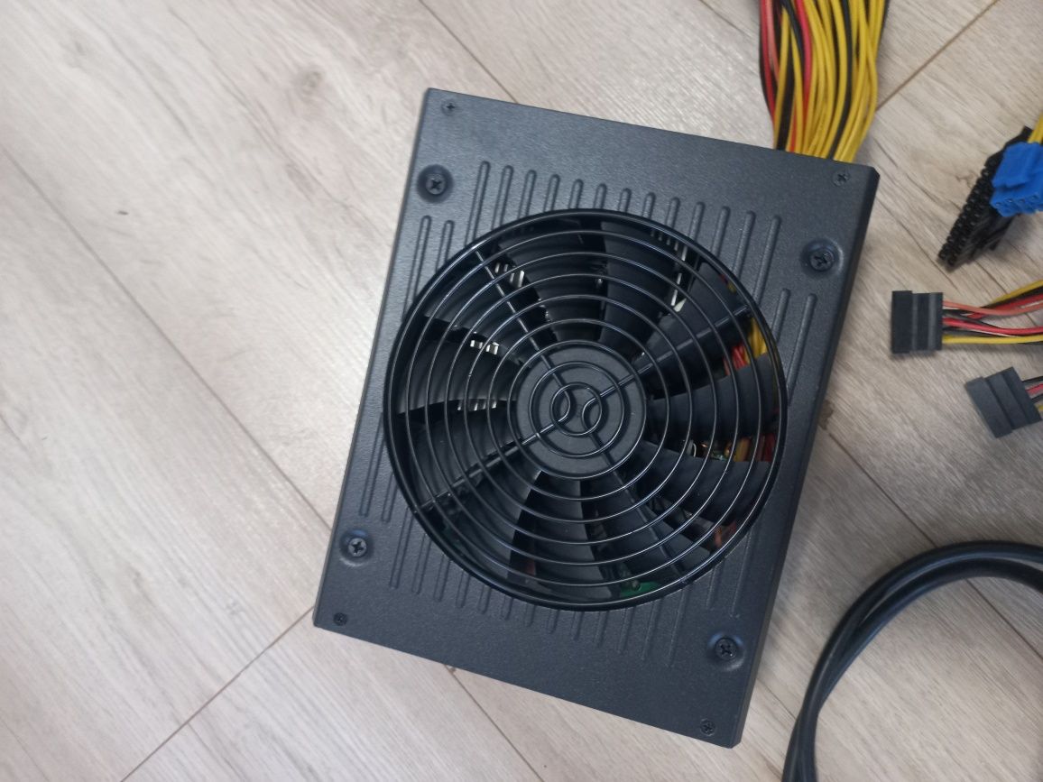 Zasilacz komputerowy bitcoin miner 1300w / gold 80 plus