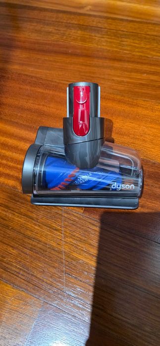 Dyson v15 como novo