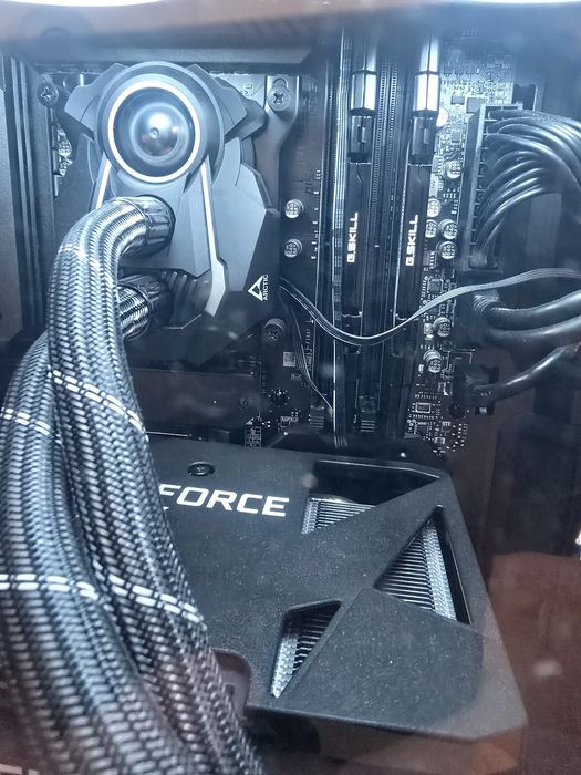 PC Gaming I7-12700K | Z690 | RTX 3060 | 32 GB | 500GB SSD - Como novo