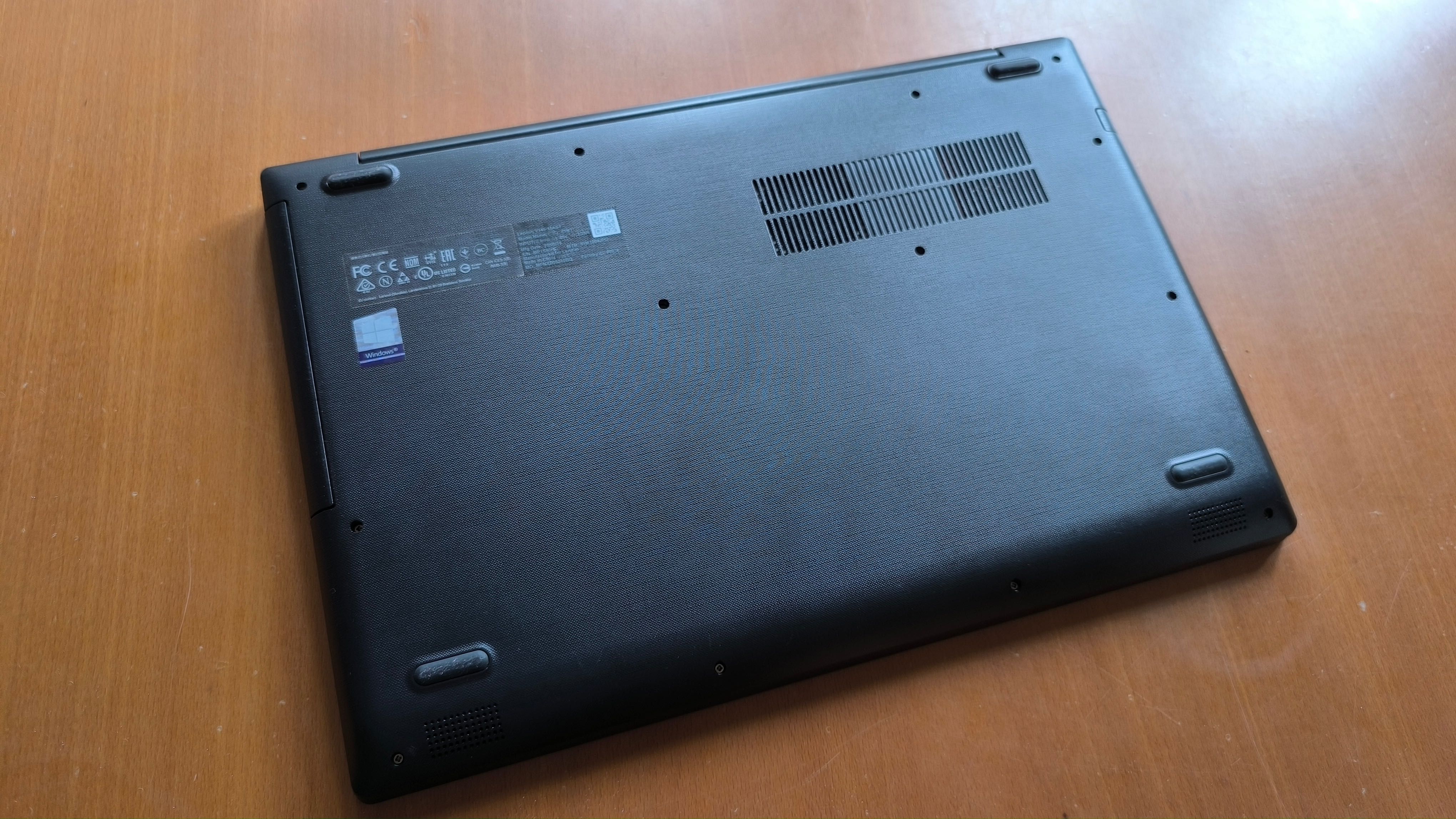 Portátil Lenovo V145-15AST