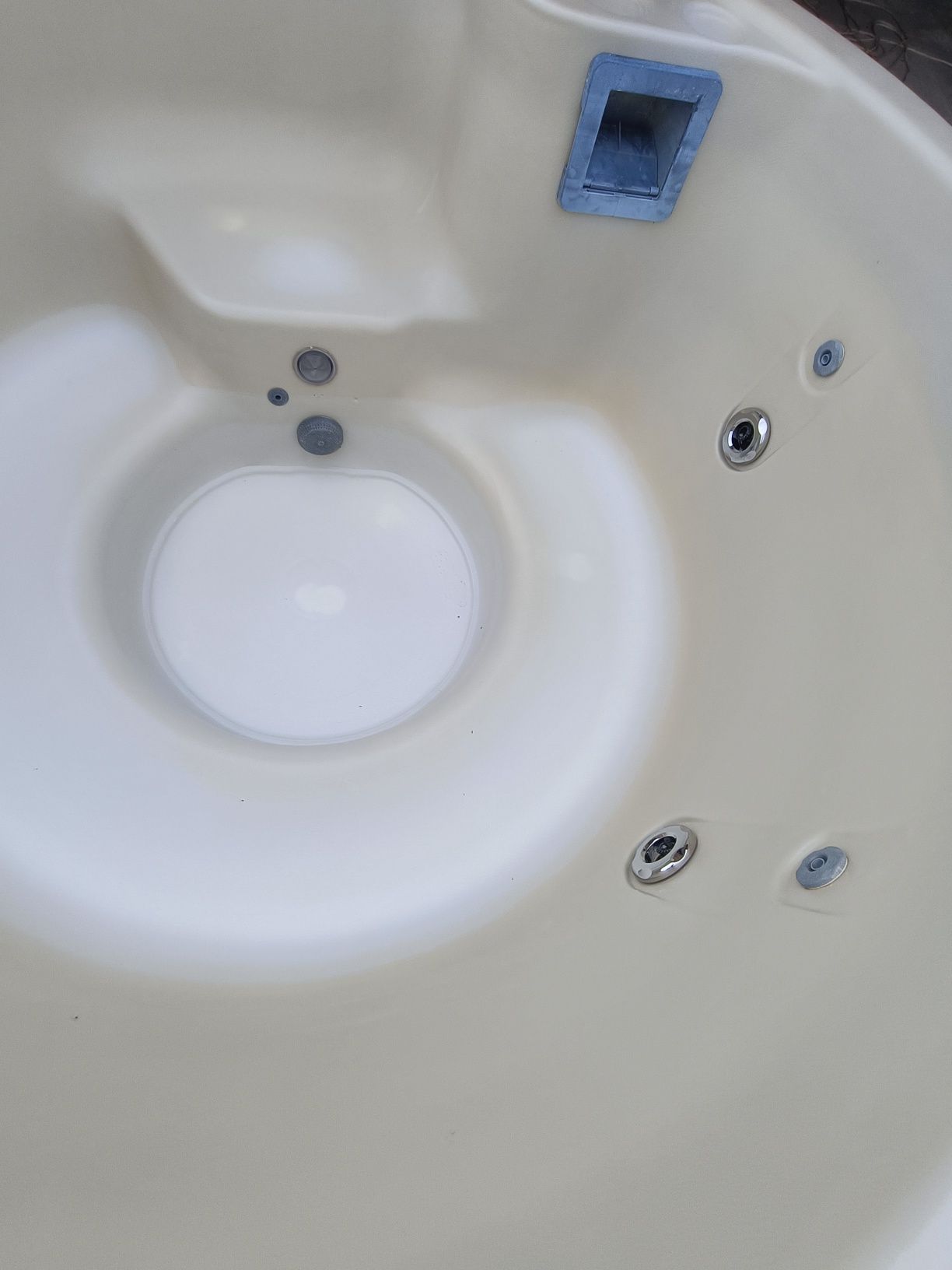 Jacuzzi okragle ogrodowe całoroczne 180 cm system Balboa