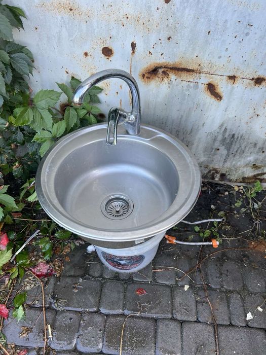 Мойка круглая нержавейка в сборе с смесителем и сифоном