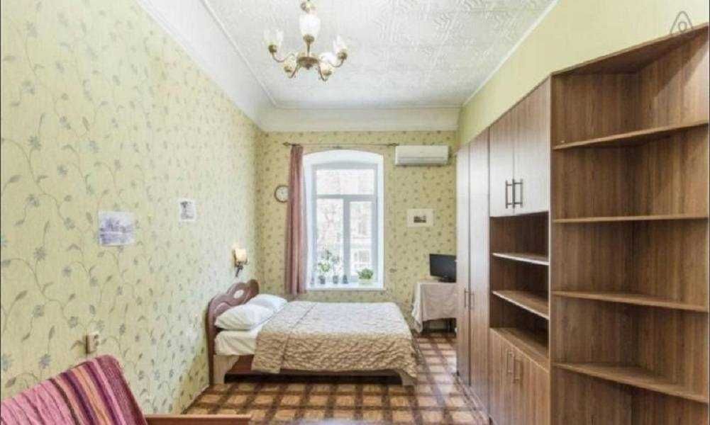 1-кімнатна квартира в гарному стані з АОГВ на Новосельского