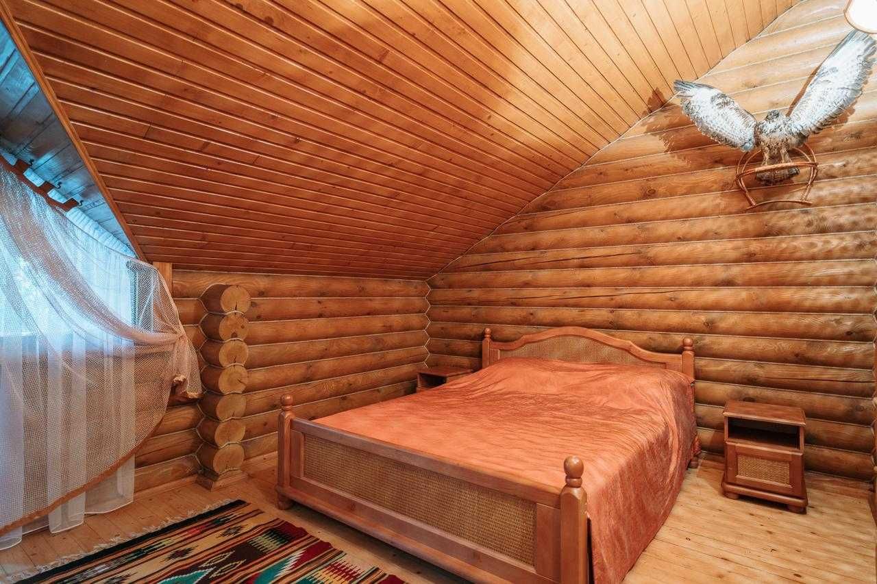 Продається котедж в Яремче - центр, 20 хв пішки до водоспаду «Прибій»