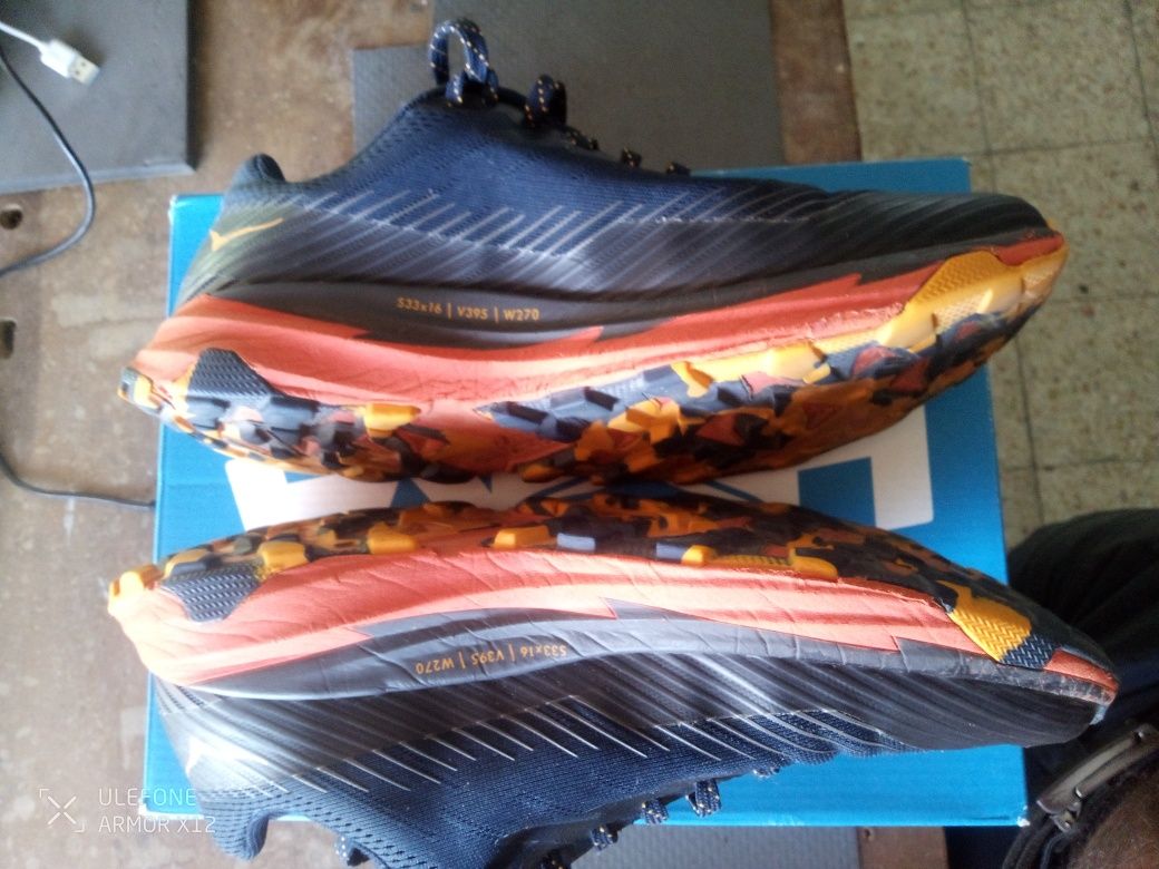 Hoka torrent 2 com pouco uso
