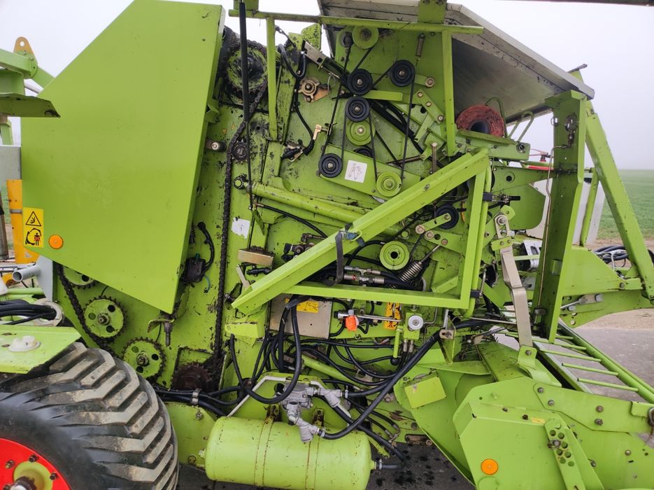 Claas 255 prasoowijarka  mchalle krone new holland