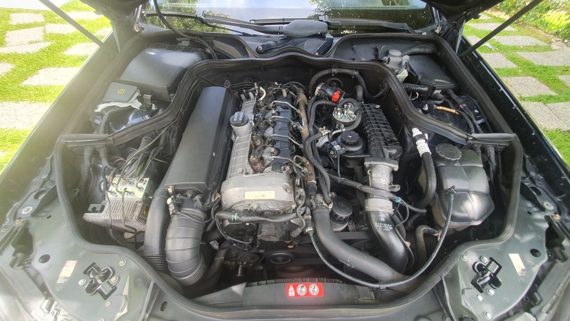 Mercedes E270 cdi,  Avantgarde,  Nacional,  2004