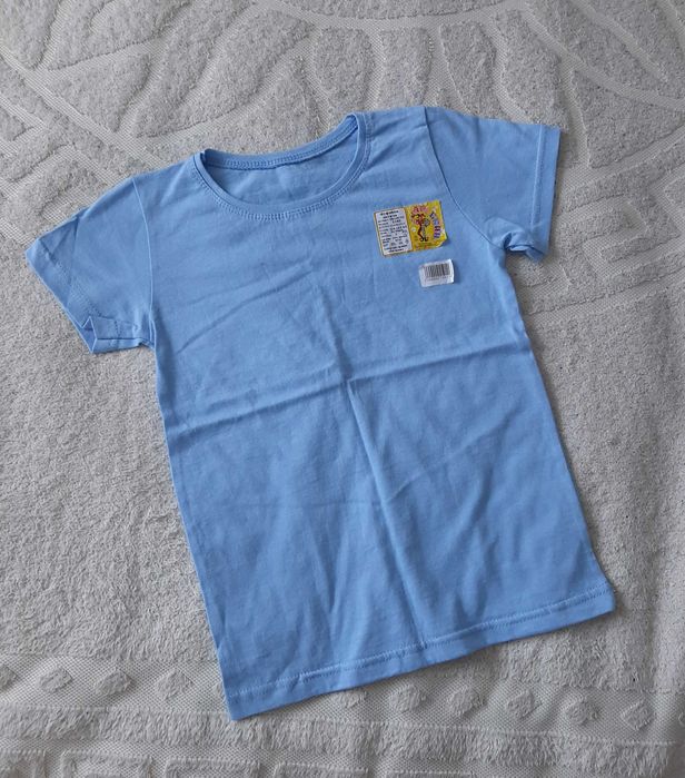 Новая футболка детская голубая