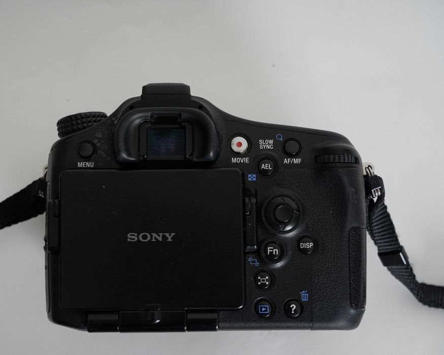 Aparat Sony Alpha 77 Body a z matrycą APS-C CMOS